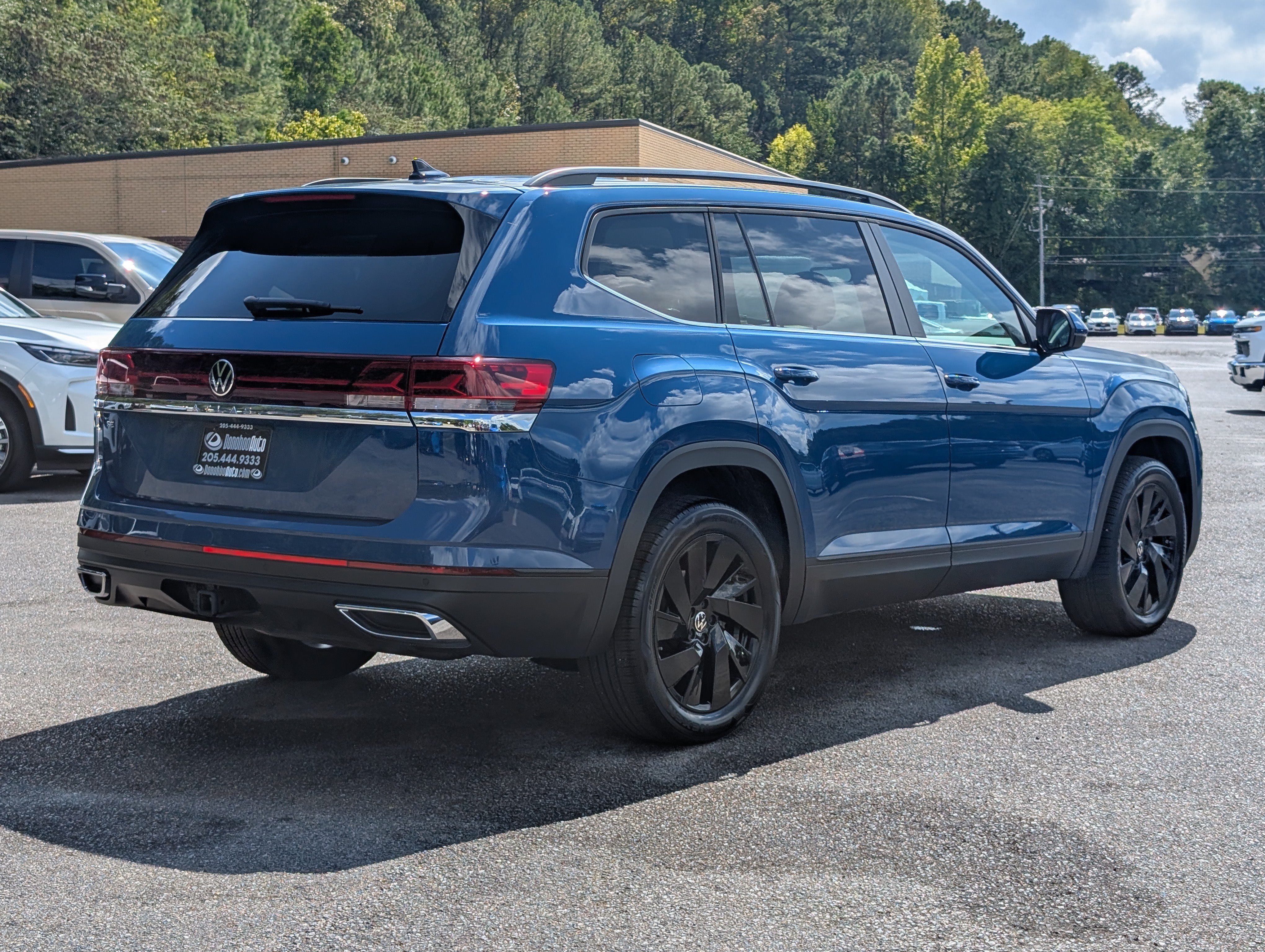 Used 2026 Volkswagen Atlas SE FWD image 9