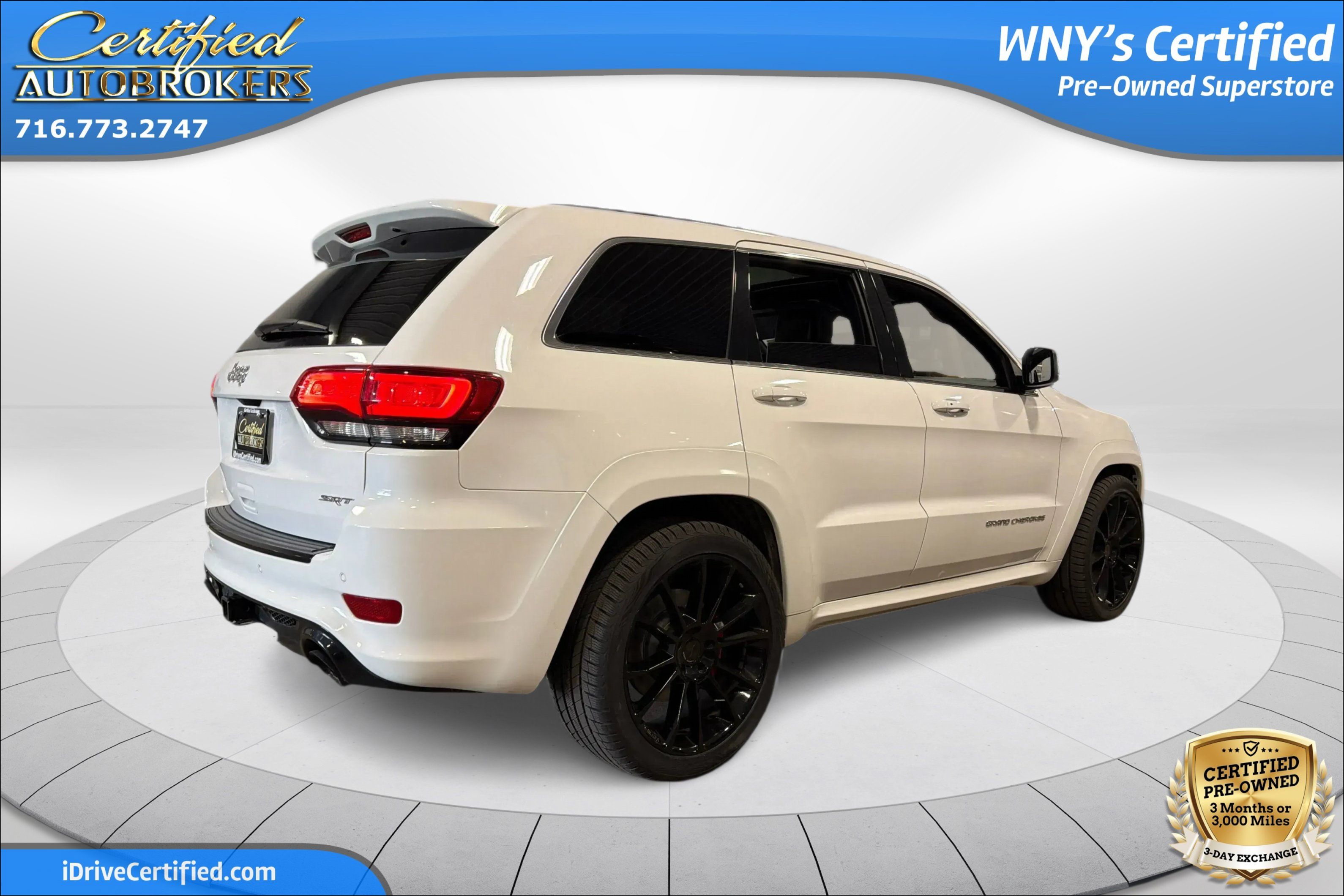 Used 2014 Jeep Grand Cherokee SRT w/ Trailer Tow Group IV AWD/4WD image 6