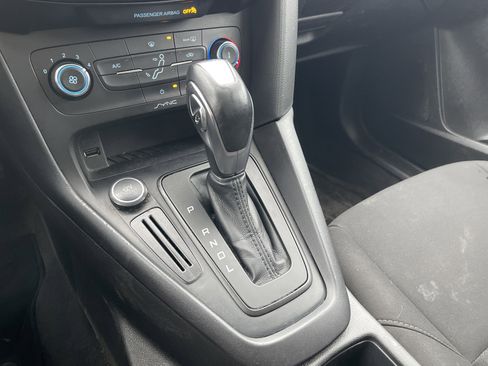 Used 2016 Ford Focus SE w/ Reverse Sensing Package image 21