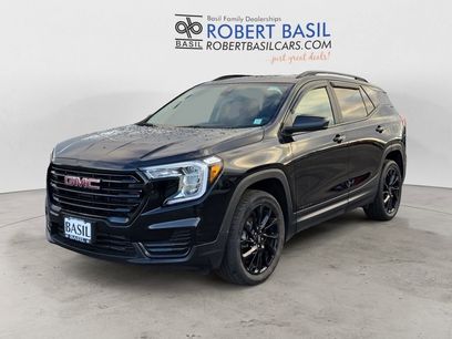 Used 2024 GMC Terrain SLE w/ Driver Convenience Package