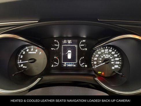 Used 2018 Toyota Sequoia Platinum AWD/4WD image 18