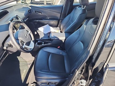 Certified 2017 Toyota Prius Four Touring image 10