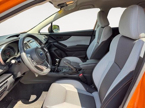 Used 2018 Subaru Crosstrek 2.0i Premium AWD/4WD image 11