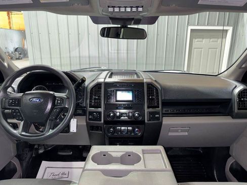 Used 2022 Ford F250 XL w/ Power Equipment Group AWD/4WD image 17