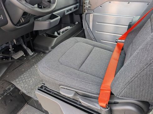 New 2025 Chevrolet Brightdrop 600 image 5