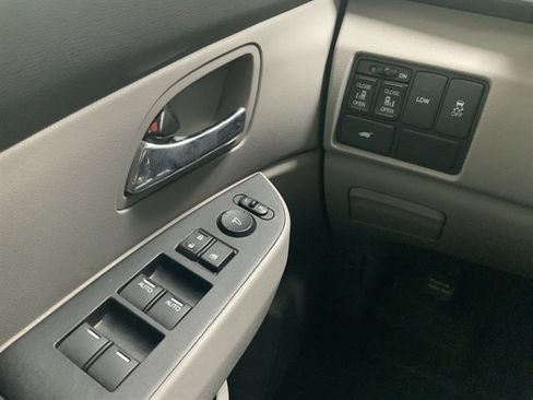 Used 2014 Honda Odyssey EX-L image 32