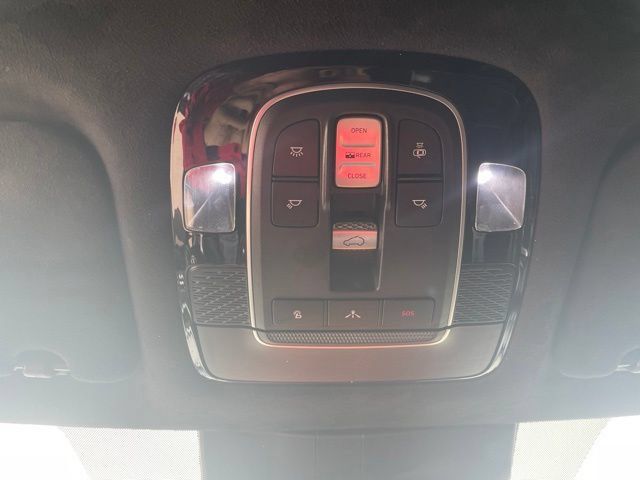 Used 2020 Hyundai Palisade Limited AWD/4WD image 17