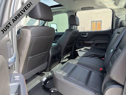 Used 2019 GMC Sierra 3500 Denali w/ Duramax Plus Package image 9