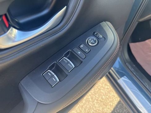 New 2026 Honda HR-V Sport image 17