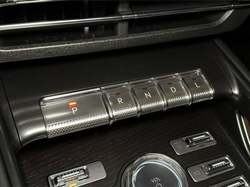 New 2026 Lincoln Nautilus Reserve image 23