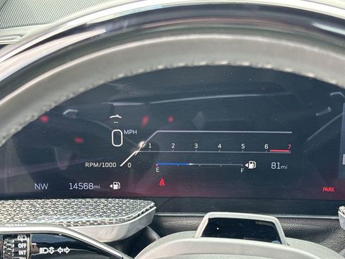 Used 2025 Cadillac Escalade V AWD/4WD image 19