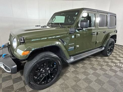 Used 2023 Jeep Wrangler Unlimited Sahara w/ Cold Weather Group AWD/4WD image 7