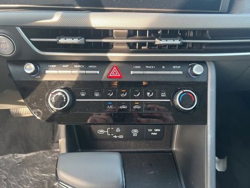 Used 2025 Hyundai Sonata SE image 19