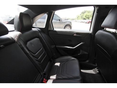 Used 2024 Volkswagen Jetta GLI Autobahn FWD image 10