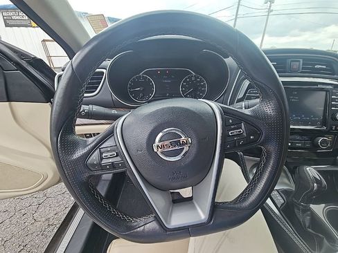 Used 2016 Nissan Maxima Platinum FWD image 13