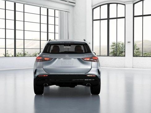 New 2026 Mercedes-Benz GLA 35 AMG 4MATIC image 36