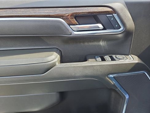 Certified 2025 GMC Sierra 1500 Elevation image 12