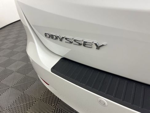 Certified 2024 Honda Odyssey Elite image 3