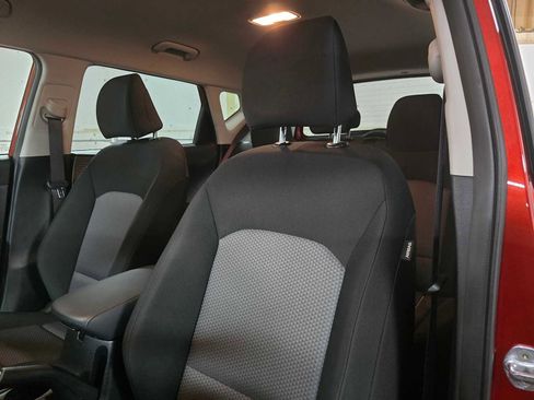 Used 2023 Kia Soul LX image 24