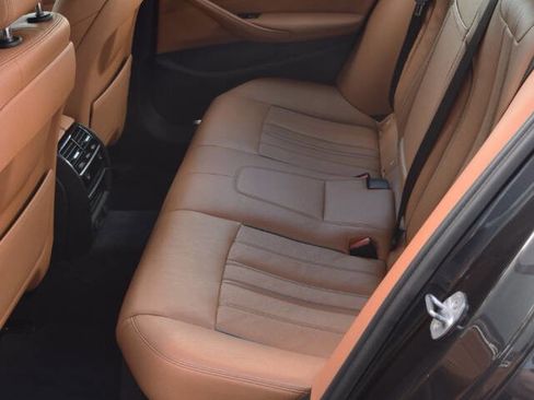 Used 2017 BMW 530i xDrive image 48