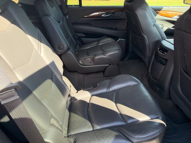 Used 2020 Cadillac Escalade Luxury AWD/4WD image 22