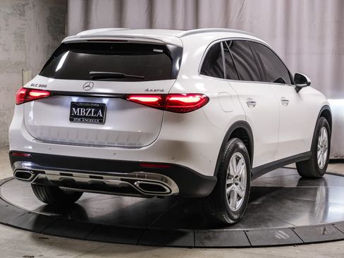 Certified 2023 Mercedes-Benz GLC 300 4MATIC image 4