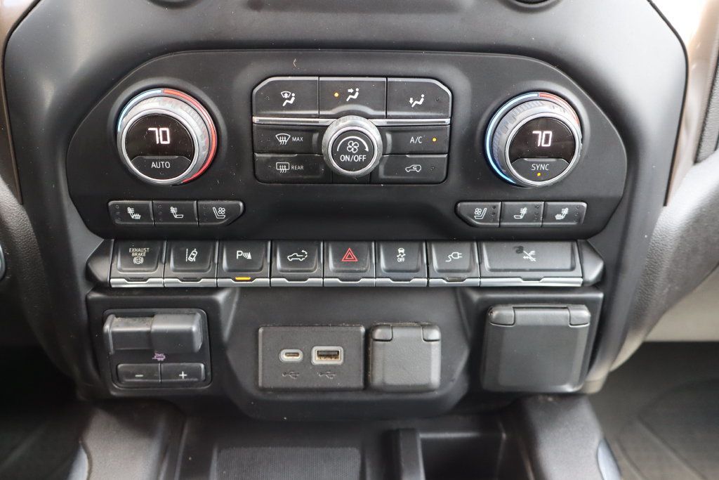 Used 2022 Chevrolet Silverado 3500 High Country AWD/4WD image 13