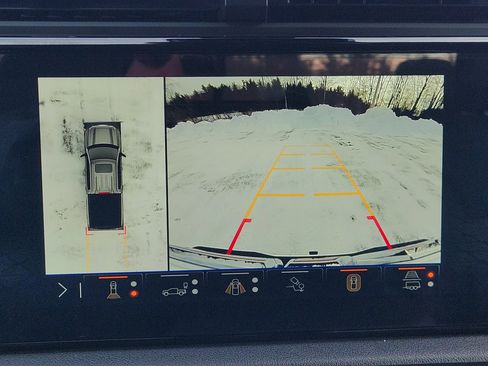 Used 2024 GMC Sierra 1500 AT4 w/ Technology Package image 26