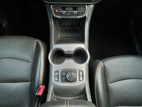 Certified 2023 GMC Terrain AT4 AWD/4WD image 19