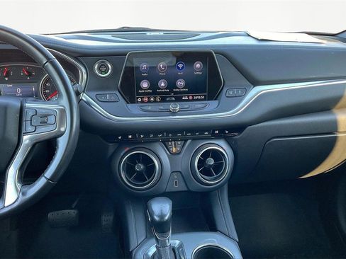 Used 2020 Chevrolet Blazer LT image 11