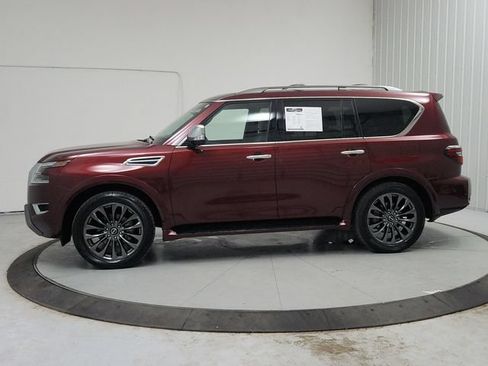 Used 2023 Nissan Armada Platinum w/ Captain's Chairs Package RWD image 4