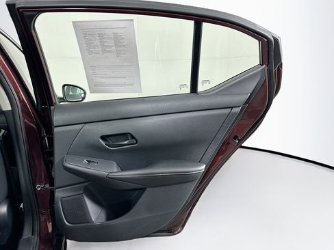 Used 2025 Nissan Sentra SV image 28