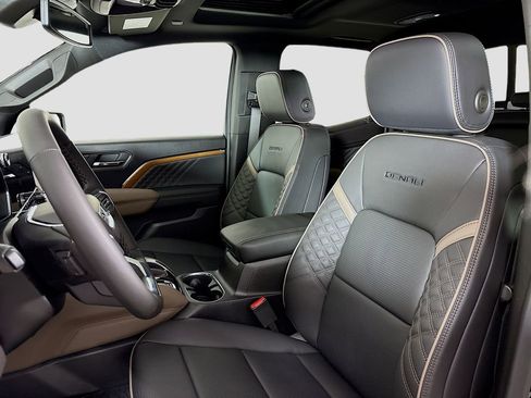 New 2026 GMC Canyon Denali image 21