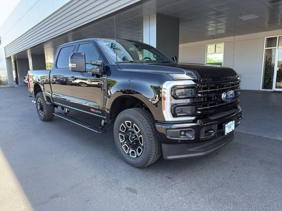 New 2026 Ford F350 Platinum w/ FX4 Off-Road Package