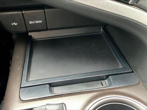 Used 2022 Toyota Camry SE FWD image 15