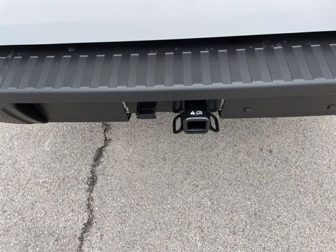 New 2026 Ford Maverick XL image 11