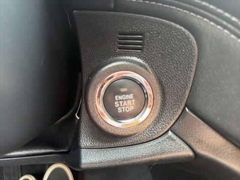 Used 2024 Subaru Outback Premium AWD/4WD image 19