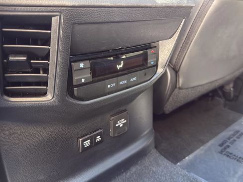 Used 2023 Toyota Sequoia Limited image 16