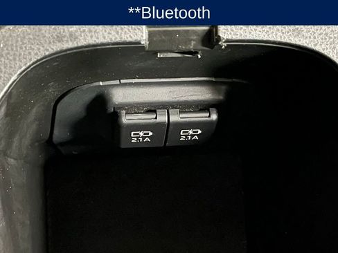 Used 2020 Toyota RAV4 XLE image 12