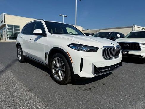 Used 2026 BMW X5 xDrive40i AWD/4WD image 1