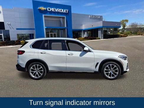 Used 2022 BMW X5 xDrive40i w/ Premium Package AWD/4WD image 28