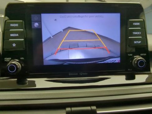 Used 2023 Kia Seltos LX image 16