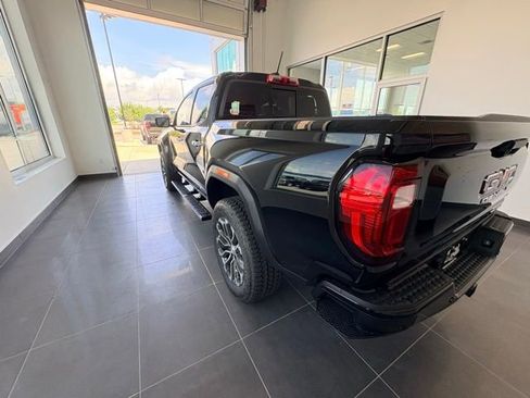 New 2026 GMC Canyon Denali AWD/4WD image 3