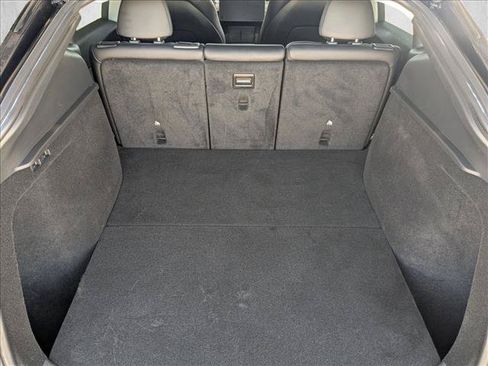 Used 2024 Tesla Model Y Long Range RWD image 6
