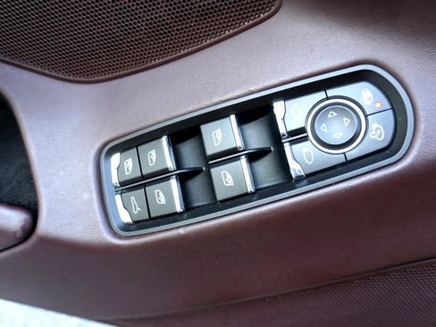 Used 2014 Porsche Panamera GTS image 25