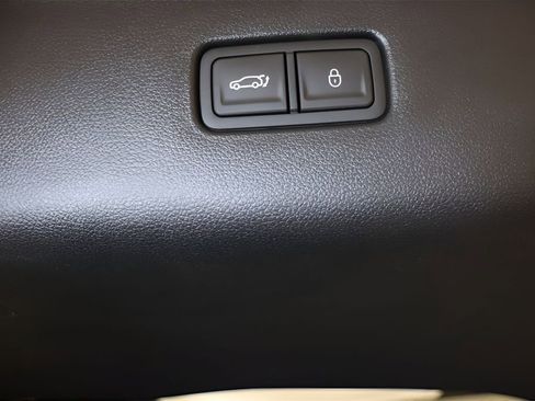 Certified 2026 Genesis GV70 2.5T Select AWD/4WD image 28