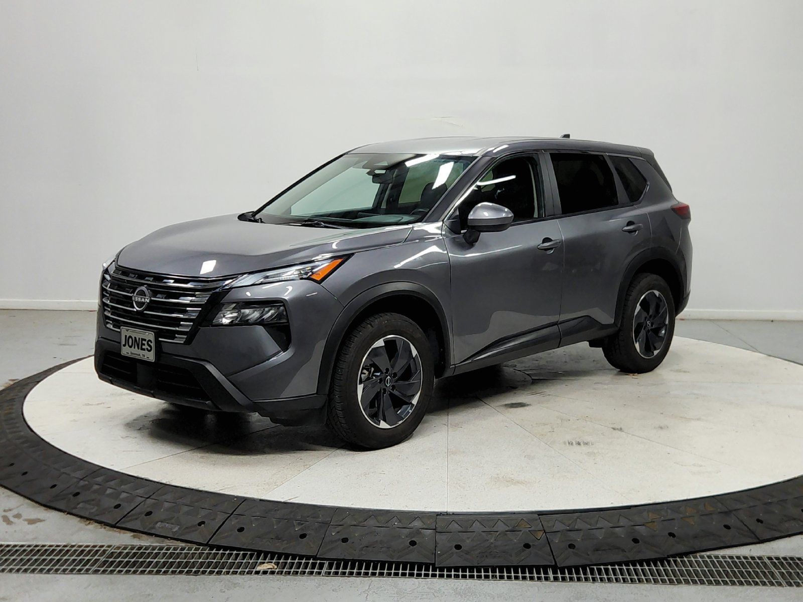 Used 2025 Nissan Rogue SV AWD/4WD image 4