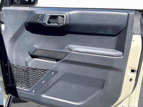Used 2025 Ford Bronco Badlands AWD/4WD image 23