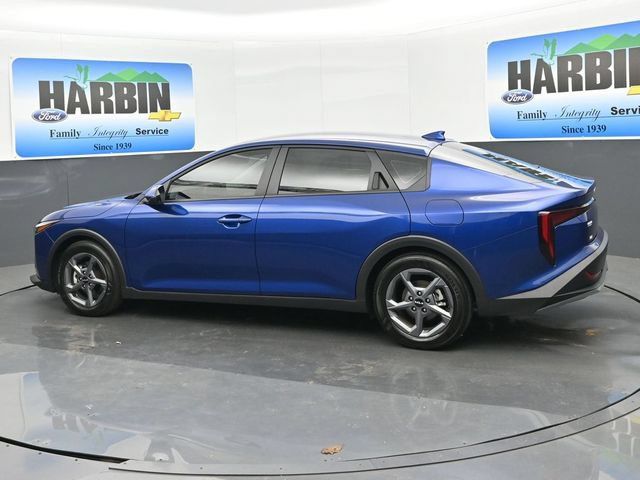 Used 2025 Kia K4 FWD image 3