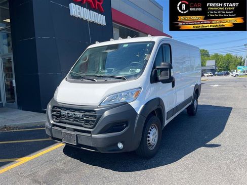 Used 2025 RAM ProMaster 2500 w/ Convenience Group FWD image 4